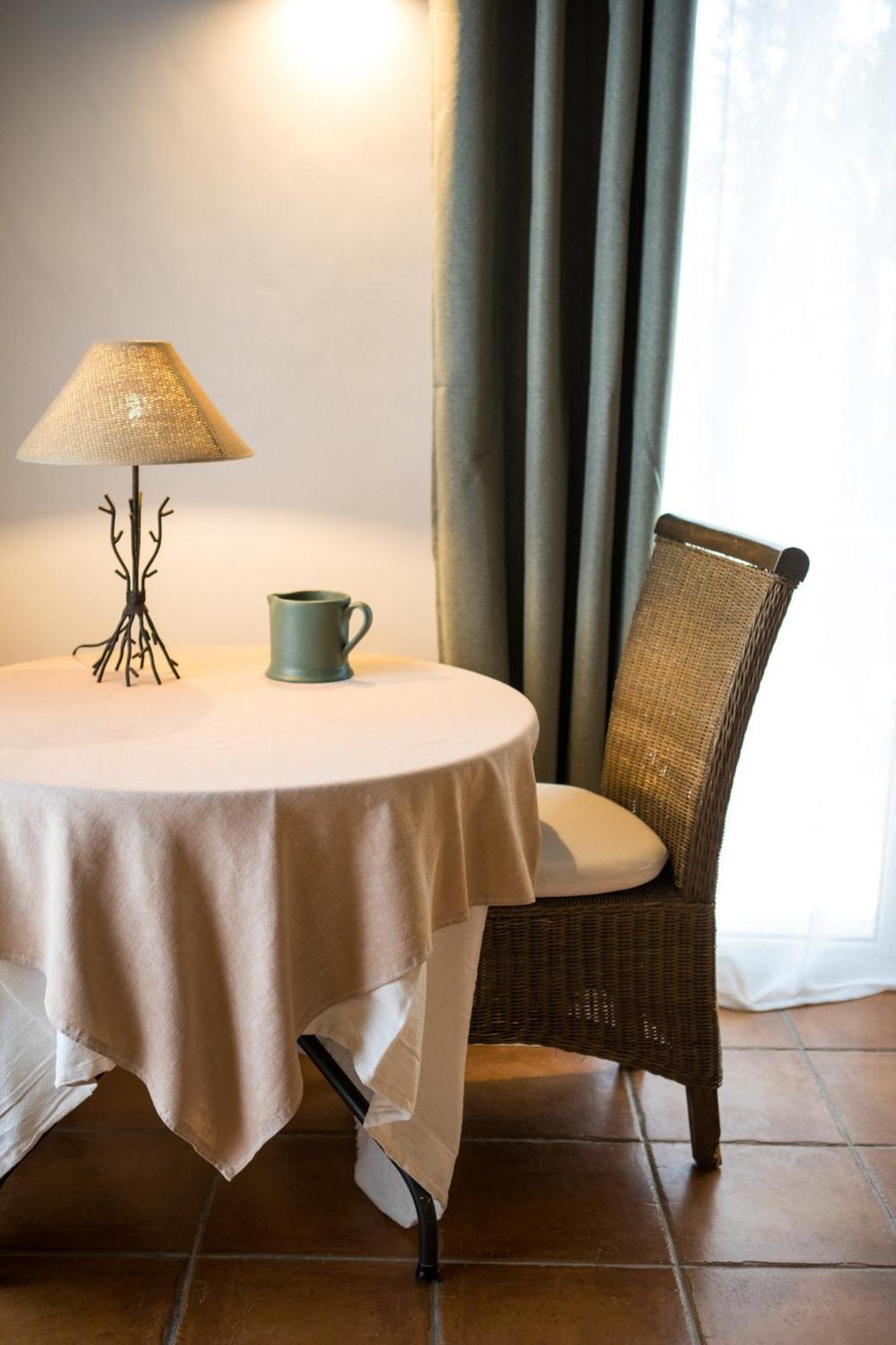 In Provence Hotel - Experience Atypique Венел Екстериор снимка