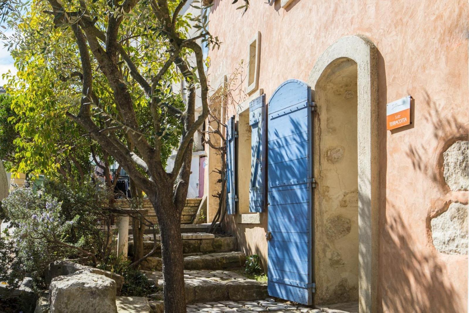 In Provence Hotel - Experience Atypique Венел Екстериор снимка