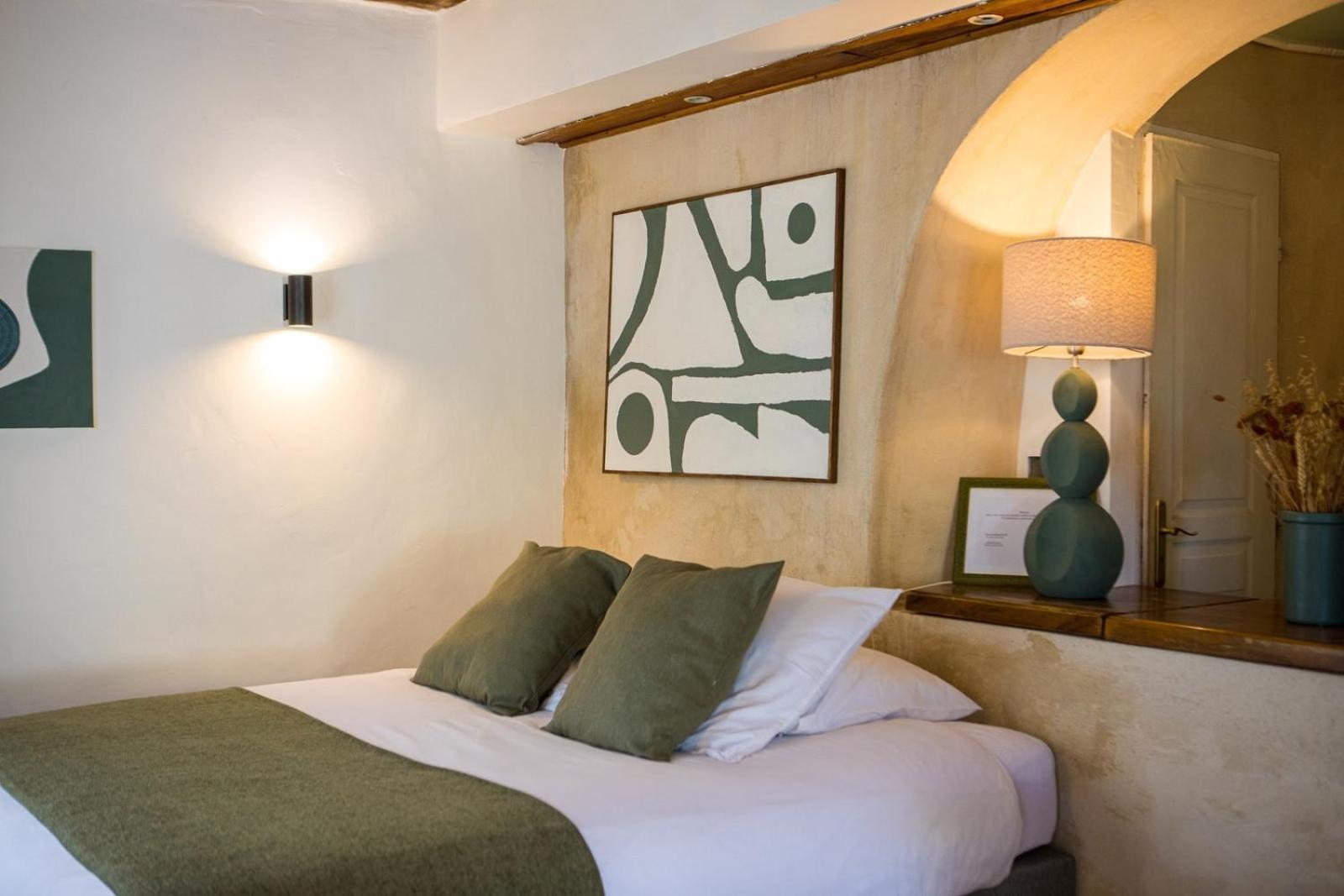 In Provence Hotel - Experience Atypique Венел Екстериор снимка