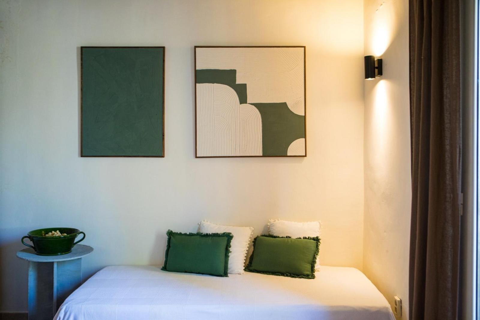 In Provence Hotel - Experience Atypique Венел Екстериор снимка