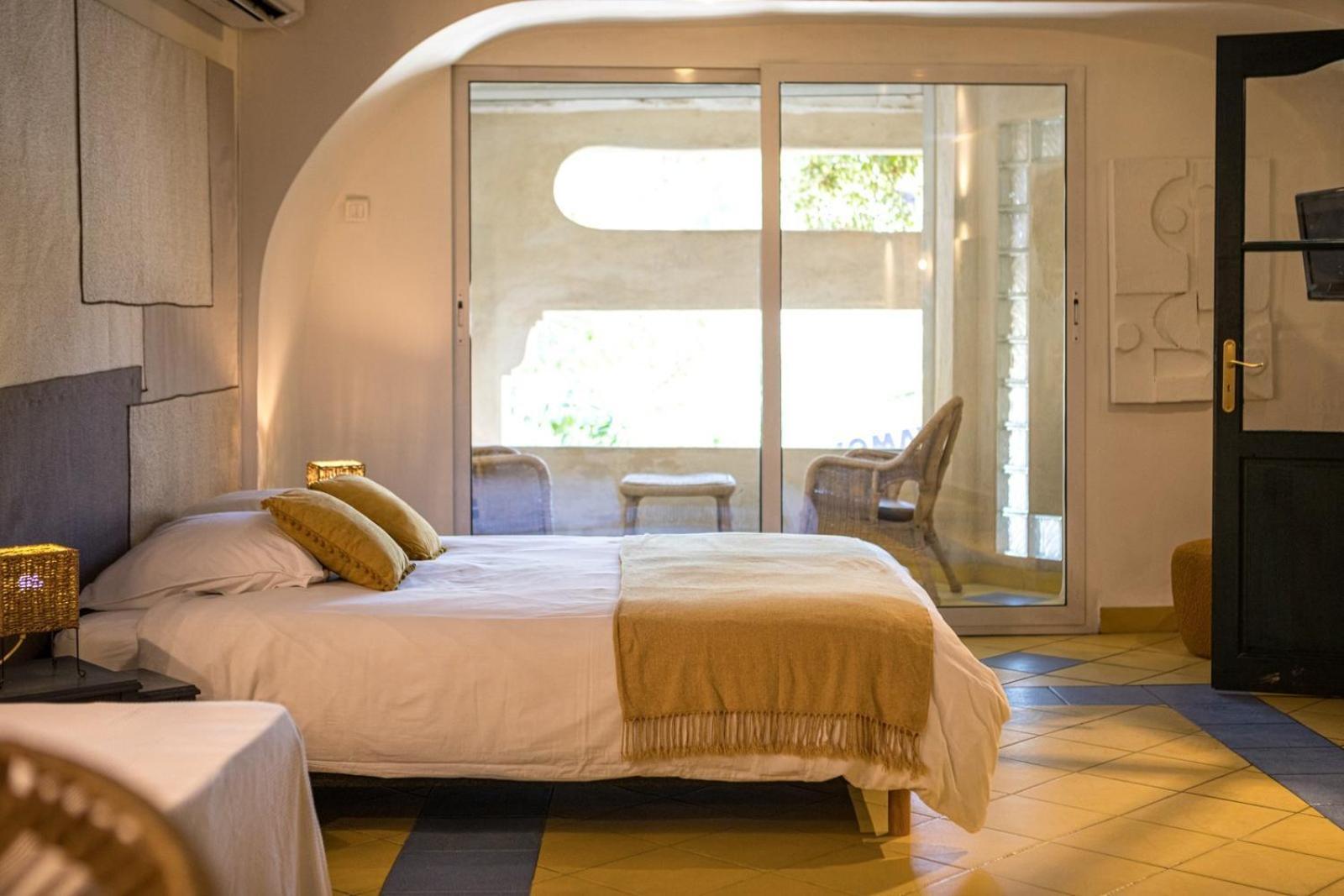 In Provence Hotel - Experience Atypique Венел Екстериор снимка
