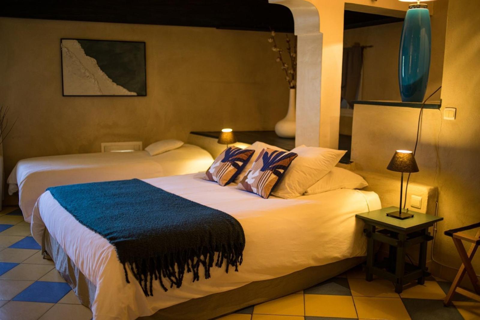 In Provence Hotel - Experience Atypique Венел Екстериор снимка