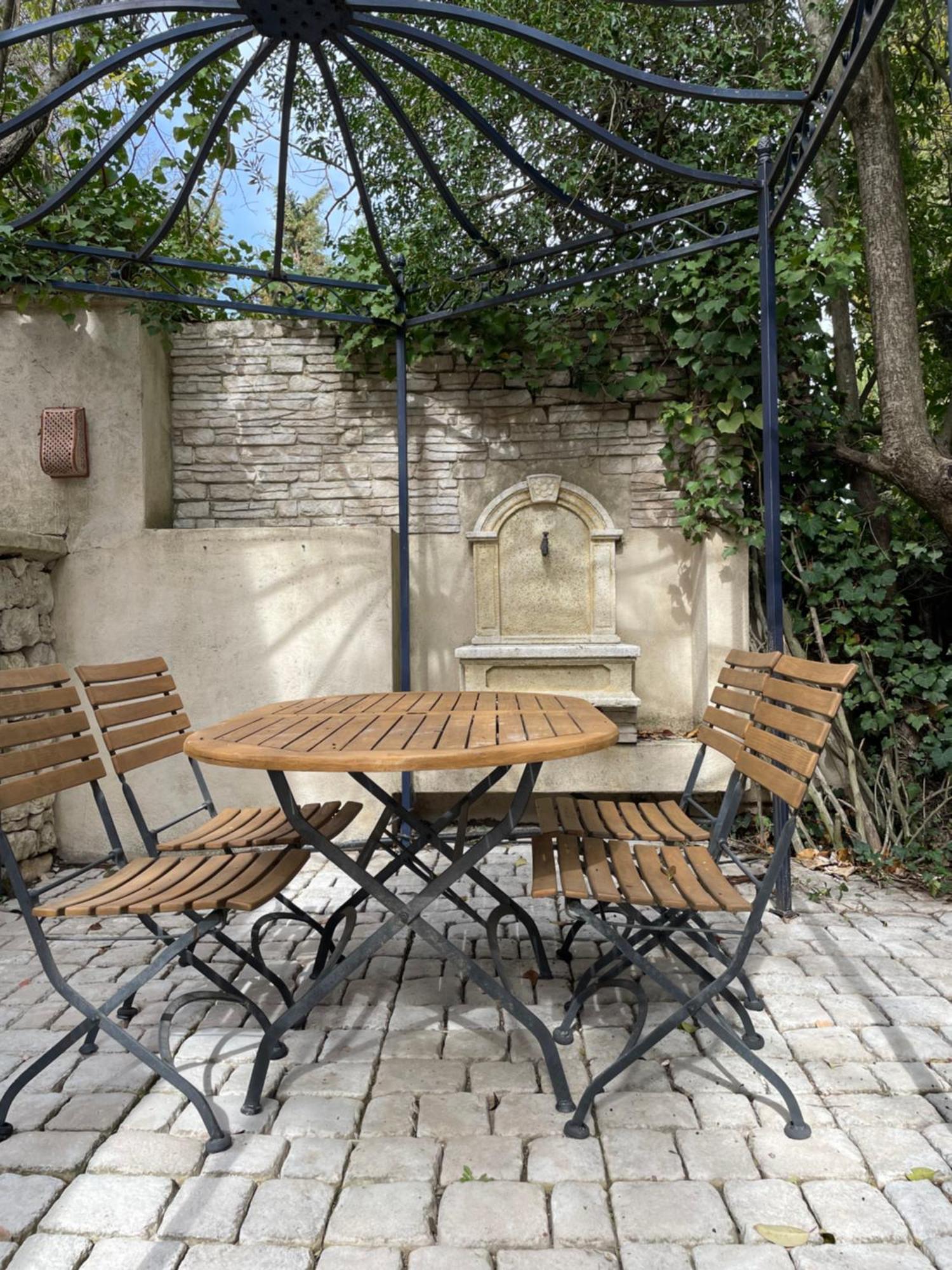 In Provence Hotel - Experience Atypique Венел Екстериор снимка