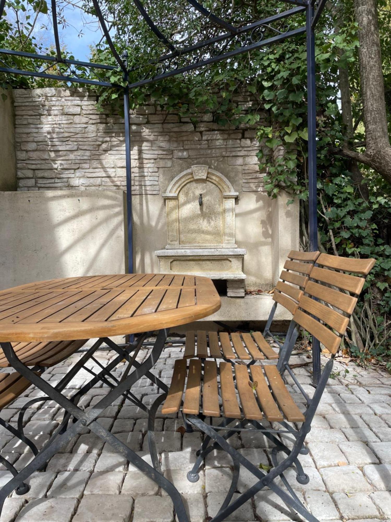 In Provence Hotel - Experience Atypique Венел Екстериор снимка
