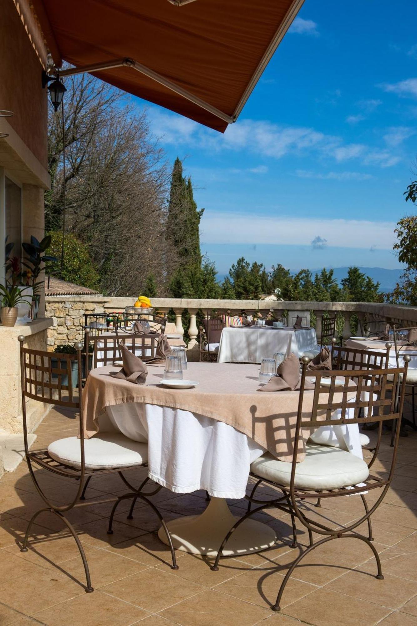 In Provence Hotel - Experience Atypique Венел Екстериор снимка